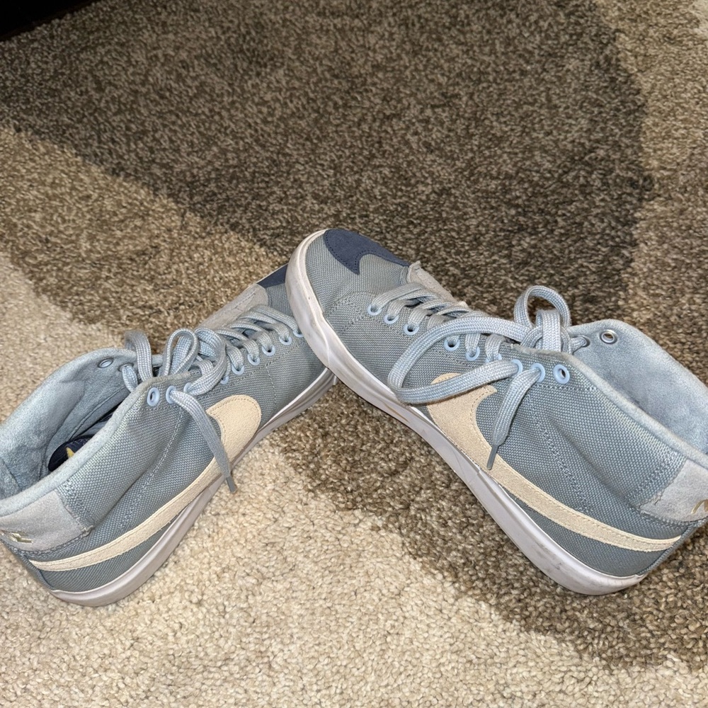 Nike Women's Gray and Cream High-Top Sneakers